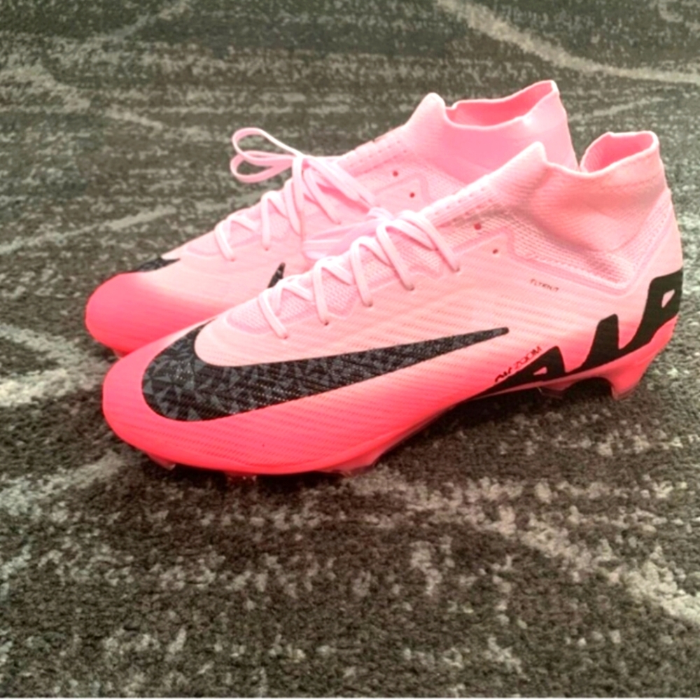 Nike Pink Mercurial Air Zoom Men’s Soccer Cleats Size 11